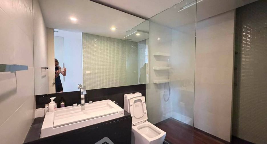 Condo en alquiler de 2 habitaciones en Yan Nawa, Bangkok