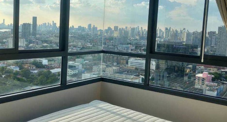 For rent 2 bedrooms condo in Phra Khanong, Bangkok