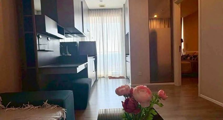 Condo en alquiler de 1 habitaciones en Khlong Toei, Bangkok