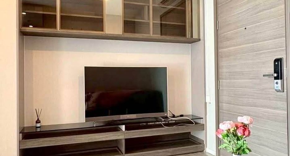 Condo en alquiler de 1 habitaciones en Khlong Toei, Bangkok