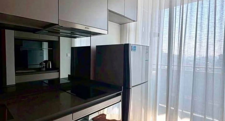 Condo en alquiler de 1 habitaciones en Khlong Toei, Bangkok