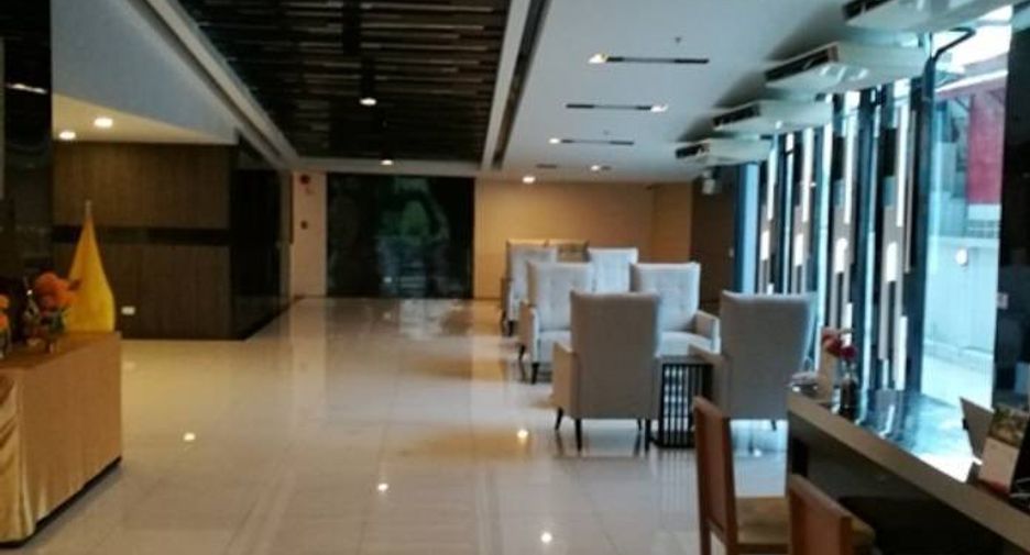 For sale 1 bed condo in Sathon, Bangkok