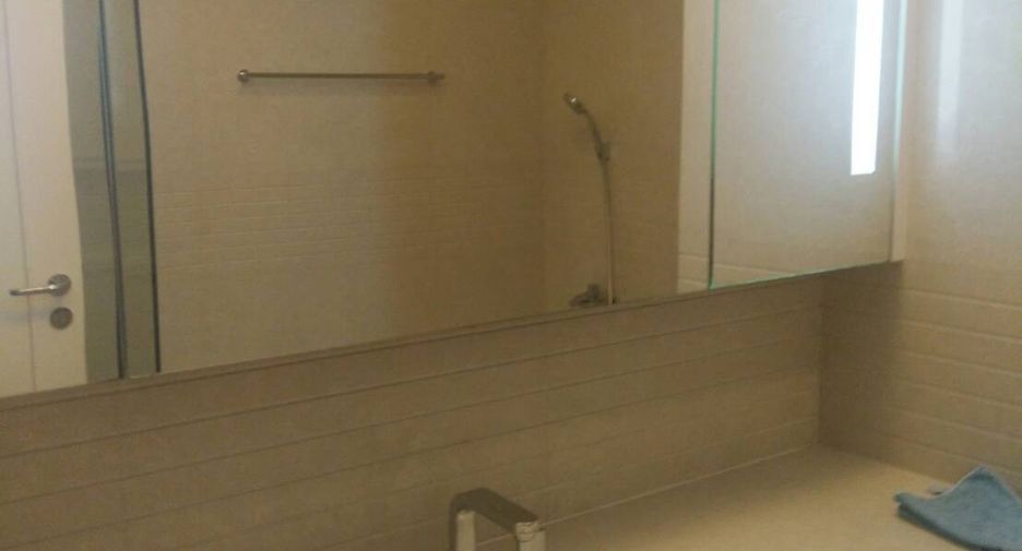 For rent and for sale 2 bedrooms condo in Pathum Wan, Bangkok