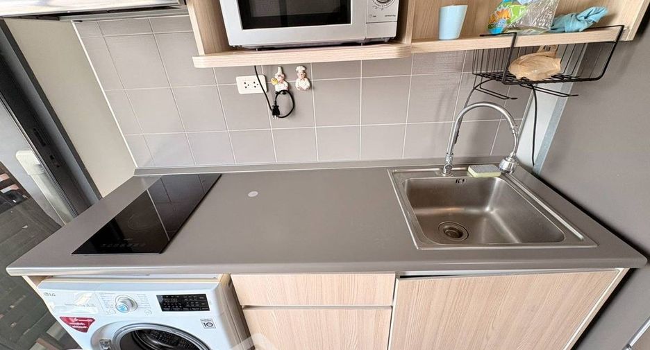 Condo en alquiler y en venta de 2 habitaciones en Bang Na, Bangkok