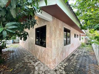 For rent and for sale 1 bed house in Bang Lamung, Chonburi