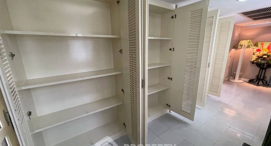 Condo en alquiler y en venta de 2 habitaciones en Watthana, Bangkok