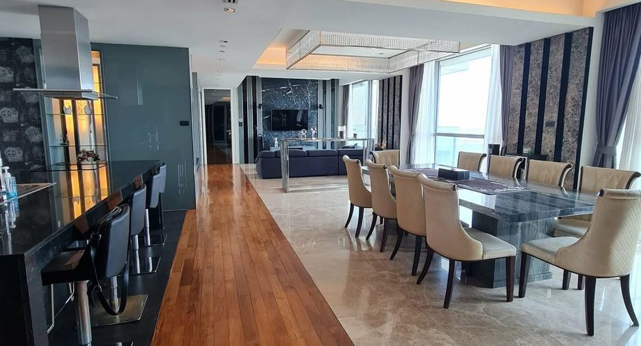 For rent and for sale 3 bedrooms condo in Yan Nawa, Bangkok