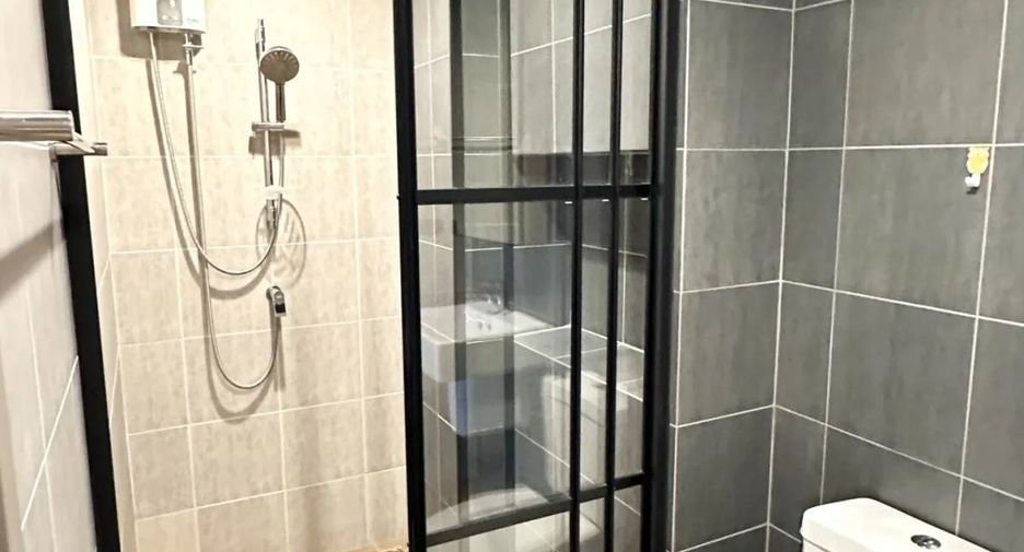 Продажа 2 спальни кондо в Банг Капи, Бангкок