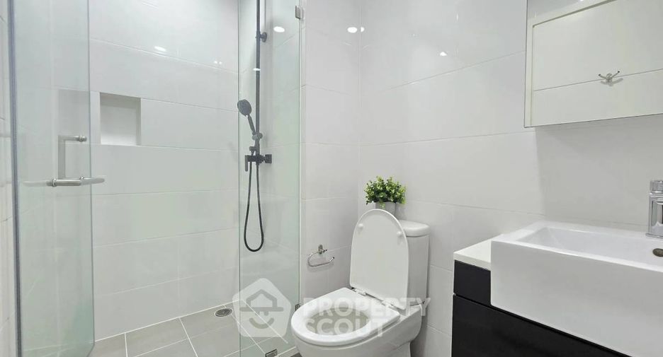 For sale 1 bed condo in Phaya Thai, Bangkok