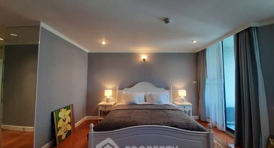 For sale 2 bedrooms condo in Watthana, Bangkok
