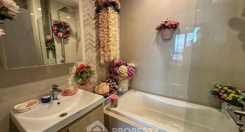For sale 1 bed condo in Khlong Toei, Bangkok