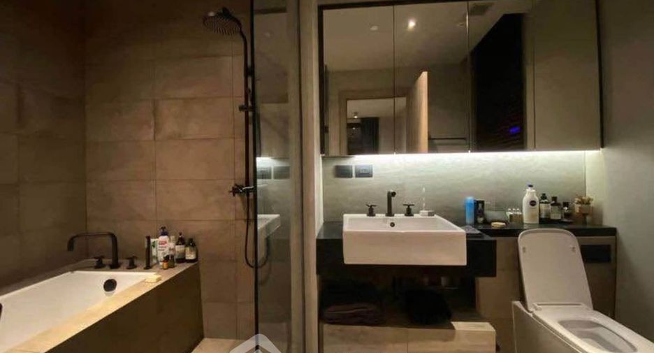 Wohnung zur Miete und zum Kauf mit 2 Zimmer in Watthana, Bangkok
