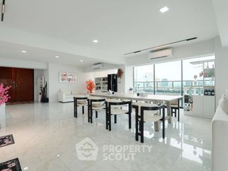 出售 2 卧室 公寓 在 Chatuchak, 曼谷