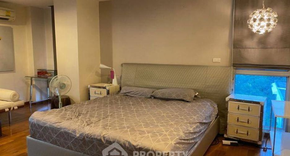 For sale 3 bedrooms condo in Phaya Thai, Bangkok