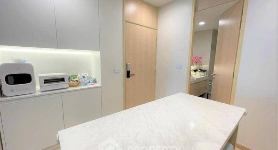 For sale 3 bedrooms condo in Sathon, Bangkok