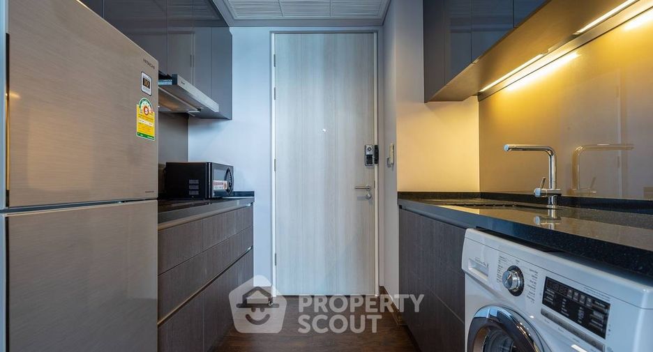 For sale 2 bedrooms condo in Khlong Toei, Bangkok