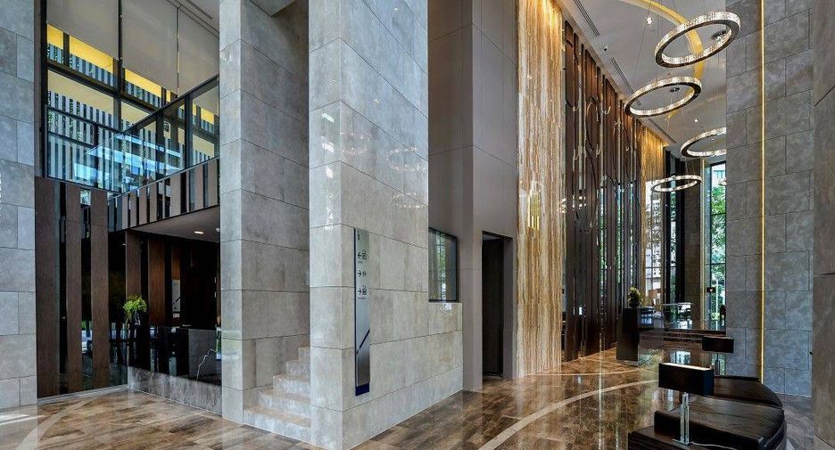 For sale 2 bedrooms condo in Khlong Toei, Bangkok