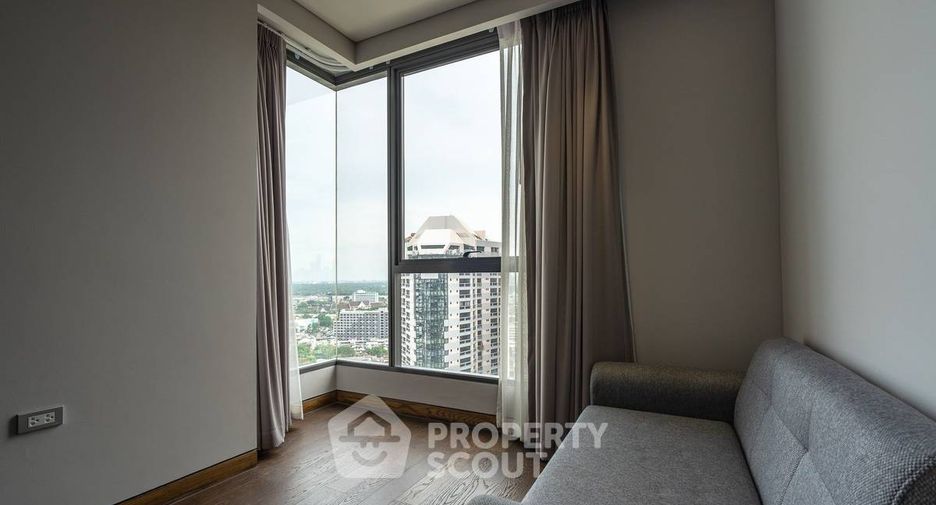 For sale 2 bedrooms condo in Khlong Toei, Bangkok