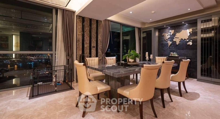 For sale 3 bedrooms condo in Yan Nawa, Bangkok