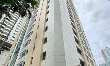 For sale 2 bedrooms condo in Watthana, Bangkok