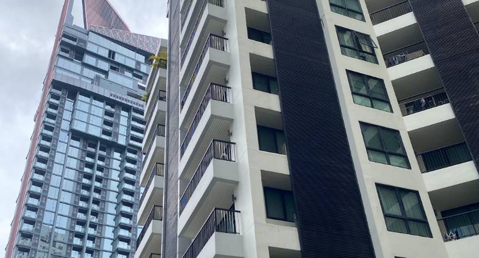 For sale 2 bedrooms condo in Watthana, Bangkok