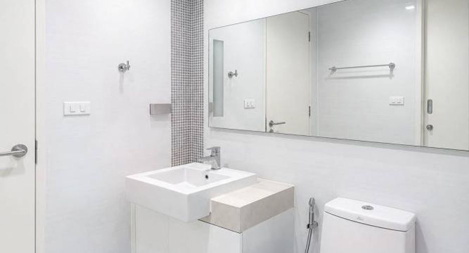 For sale 1 bed condo in Sathon, Bangkok
