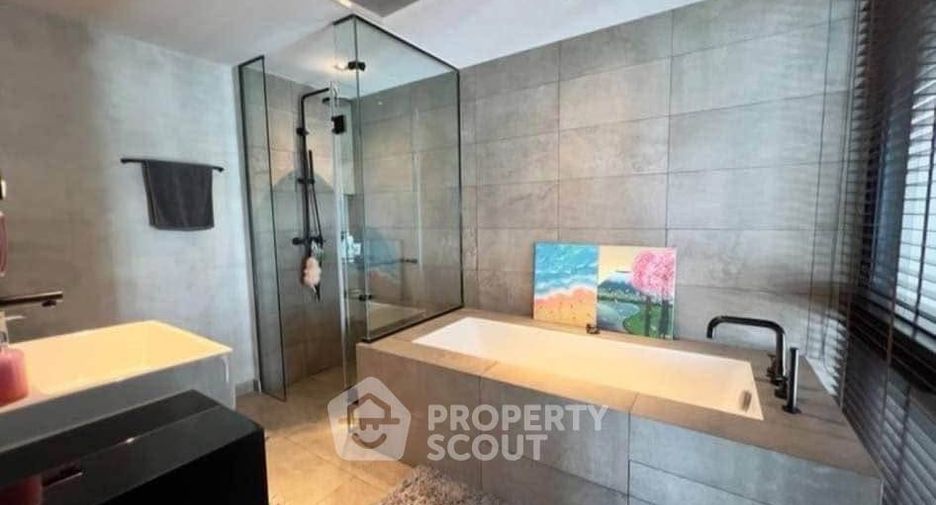 For sale 2 bedrooms condo in Watthana, Bangkok