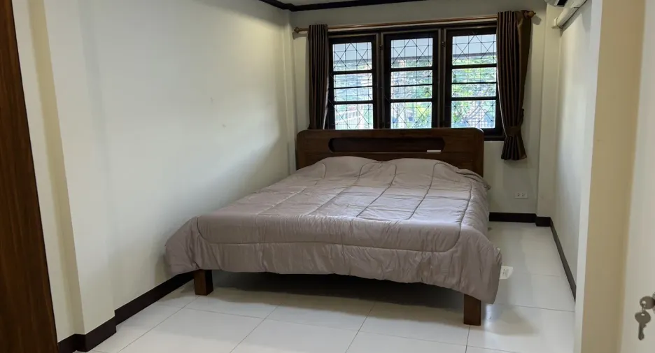 Аренда 2 спальни таунхаус в Mueang Chiang Mai, Чианг Маи