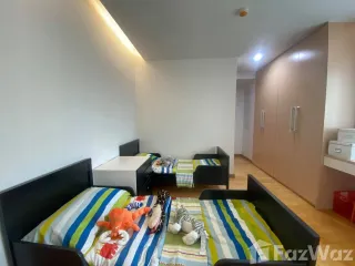出租 和 出售 3 卧室 公寓 在 Phra Khanong, 曼谷