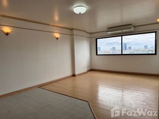 Продажа 2 спальни кондо в Пхра Кханонг, Бангкок