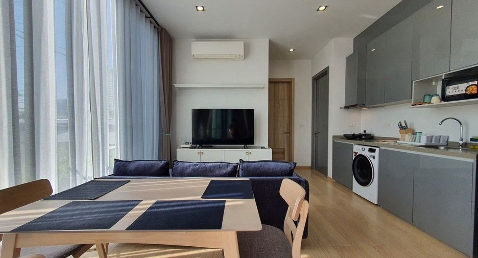For rent 2 bedrooms condo in Chatuchak, Bangkok
