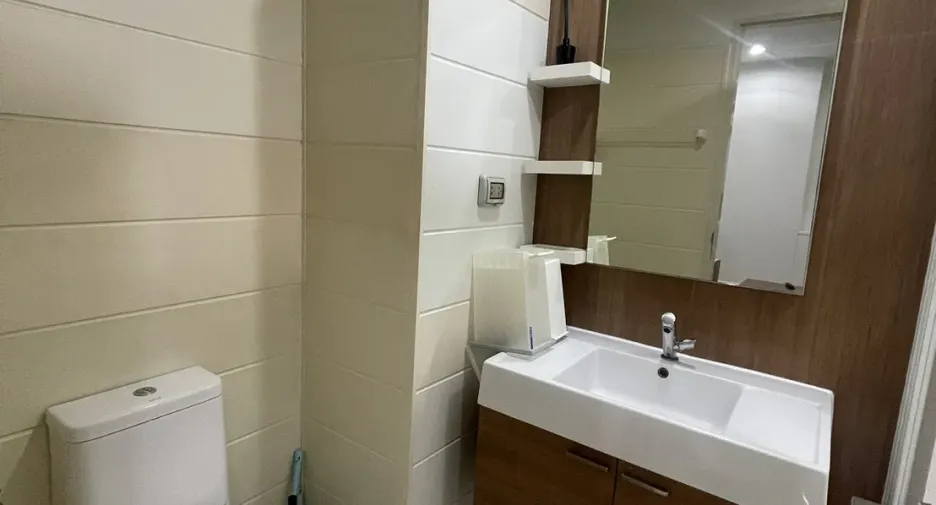Condo en alquiler de 1 habitaciones en Khlong San, Bangkok