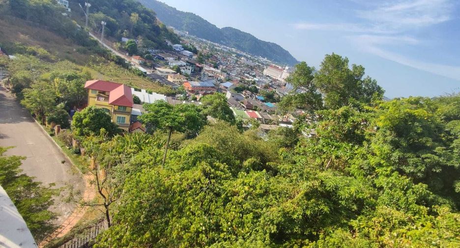 For sale 3 bedrooms condo in Mueang Phuket, Phuket