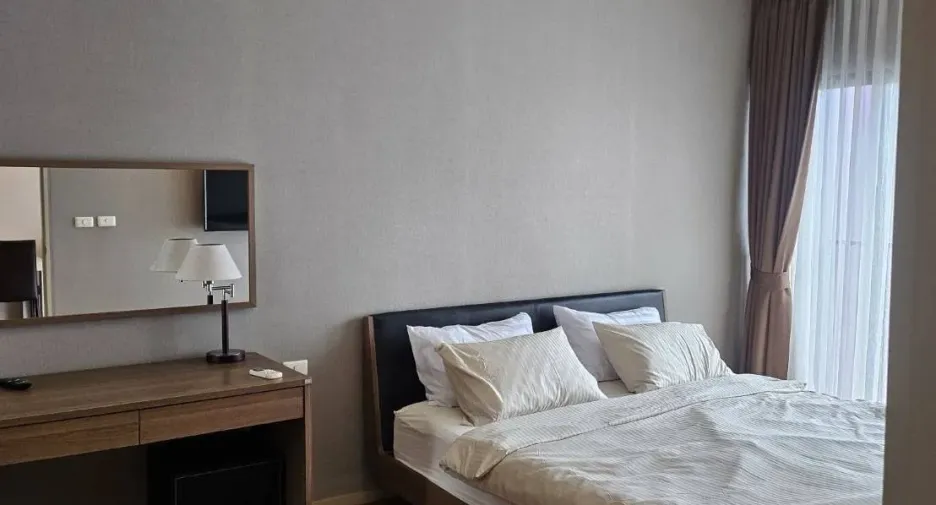 For sale 1 bed condo in Khlong Toei, Bangkok