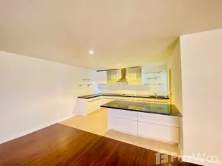 For sale 3 ベッドルーム condo in Yan Nawa, Bangkok