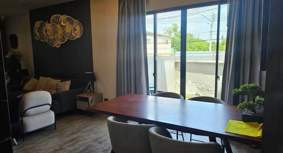 For rent 3 bedrooms villa in Bang Lamung, Chonburi
