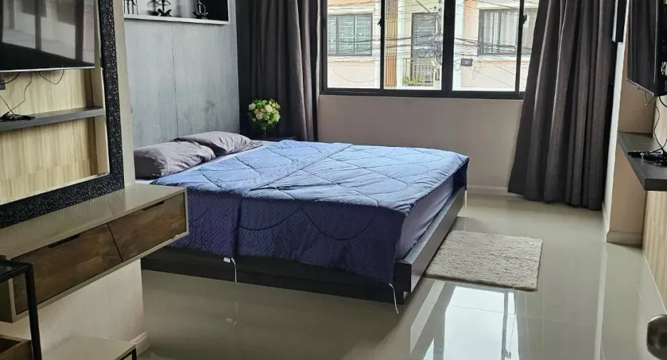 For rent 3 bedrooms villa in Bang Lamung, Chonburi