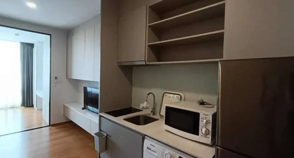 Продажа 1 кровать кондо в Сатхон, Бангкок