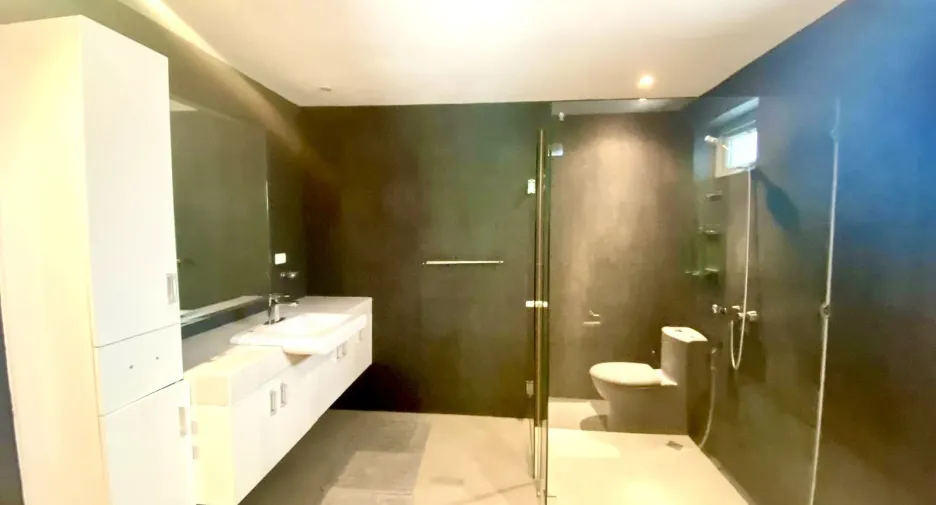 For sale 3 bedrooms condo in Mueang Phuket, Phuket