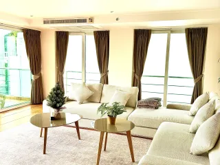 For sale 3 bedrooms condo in Mueang Phuket, Phuket