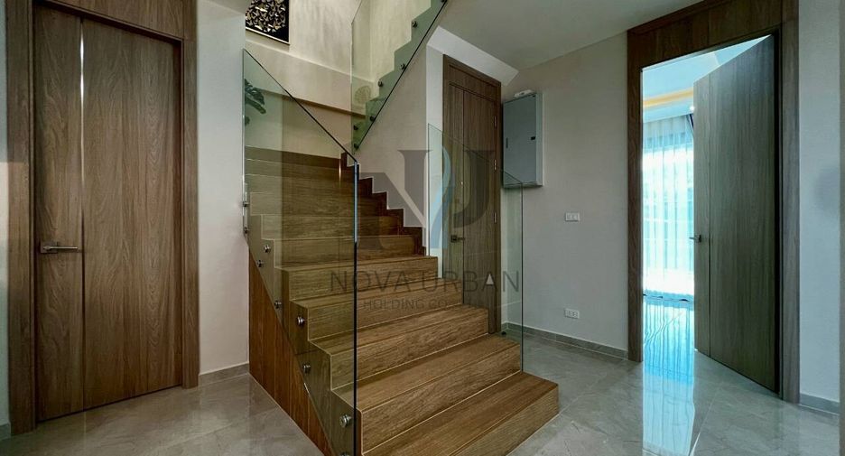 For sale 5 ベッドルーム house in Bang Lamung, Chonburi