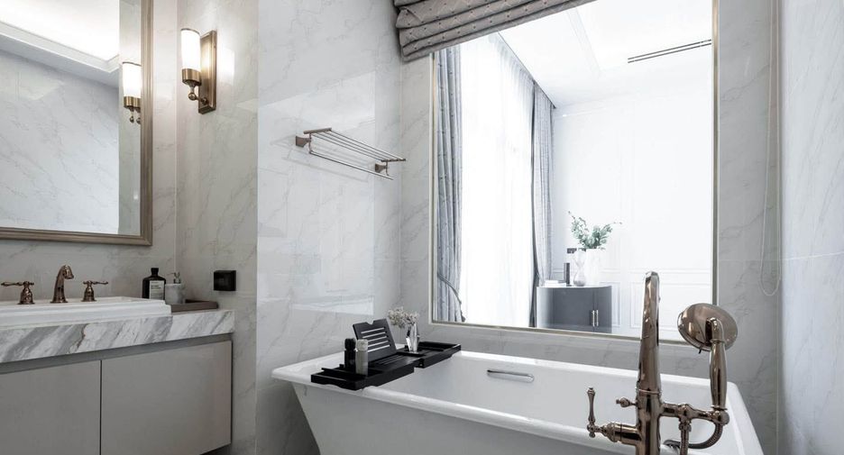 Haus zum Kauf und zur Miete mit 4 Zimmer in Watthana, Bangkok