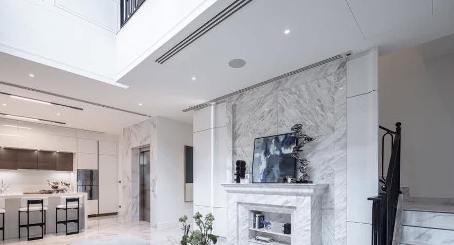 Haus zum Kauf und zur Miete mit 4 Zimmer in Watthana, Bangkok