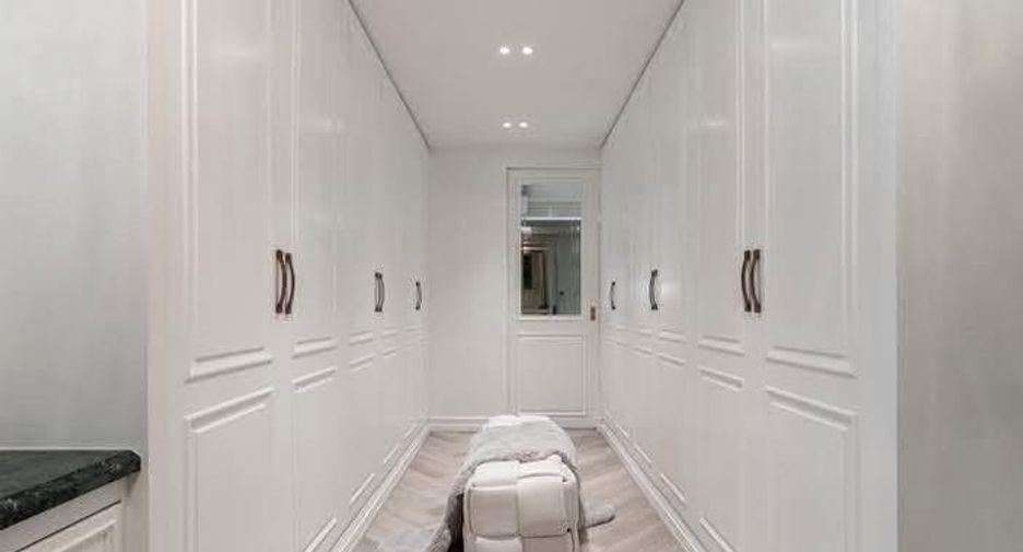 Haus zum Kauf und zur Miete mit 4 Zimmer in Watthana, Bangkok