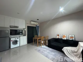 For rent 2 bedrooms townhouse in Bang Phli, Samut Prakan
