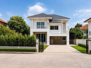 For rent 4 bedrooms house in Bang Khen, Bangkok