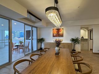 À vendre 4 chambres condo à Watthana, Bangkok
