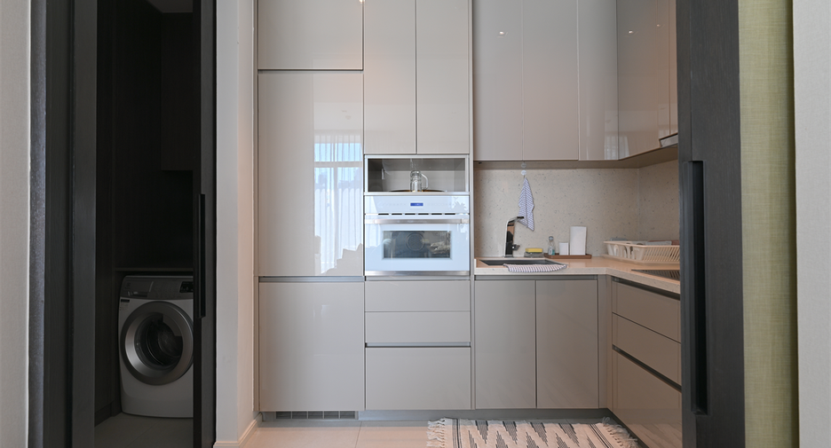 Condo en venta de 2 habitaciones en Khlong Toei, Bangkok