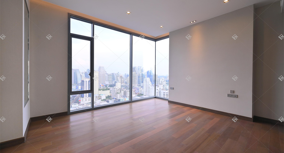 Condo en venta de 3 habitaciones en Khlong Toei, Bangkok