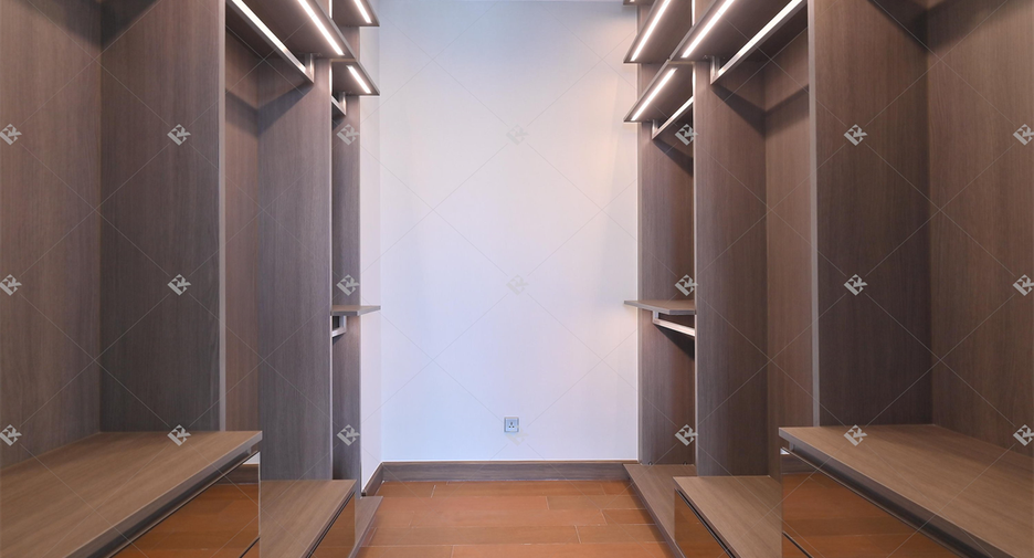 Condo en venta de 3 habitaciones en Khlong Toei, Bangkok